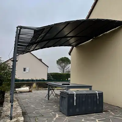 bâche de protection pergola